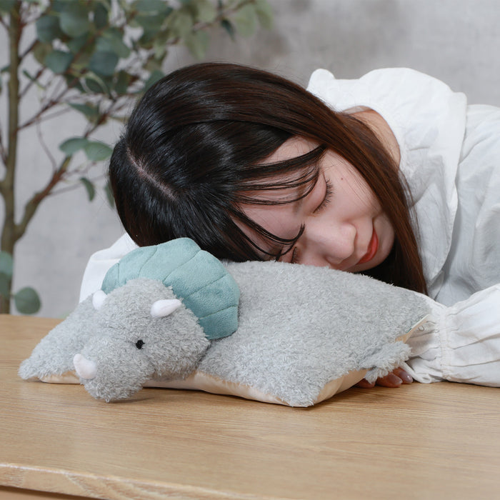 トリケラトプス