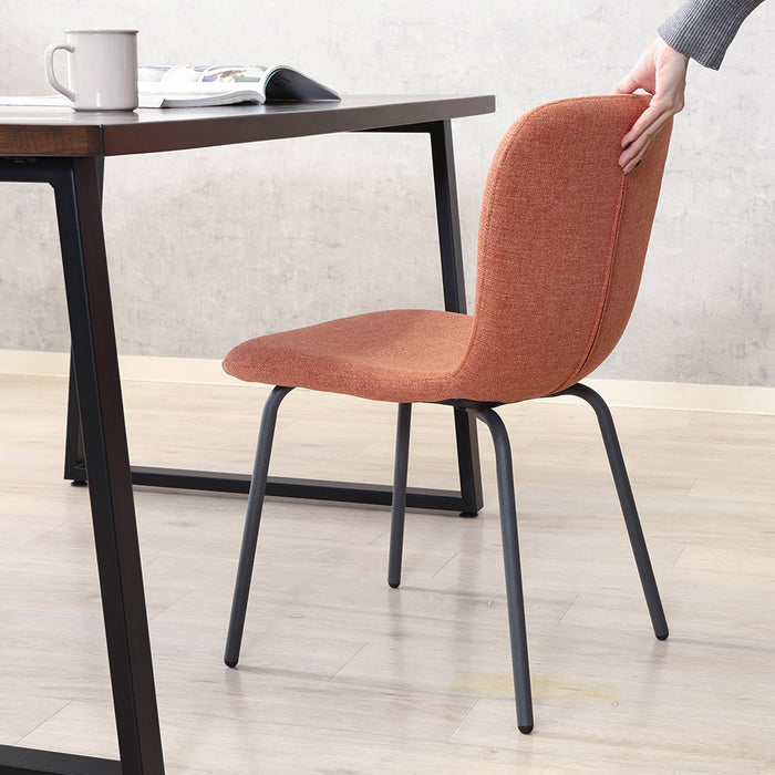 【Fujiboeki - 不二貿易】 アーシャ サイドチェア 2脚セット ダイニングチェア 座面高43cm ブラック脚 オレンジ/ブラウン/アイボリー