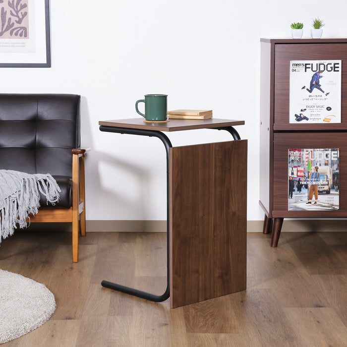 ミディアムブラウン