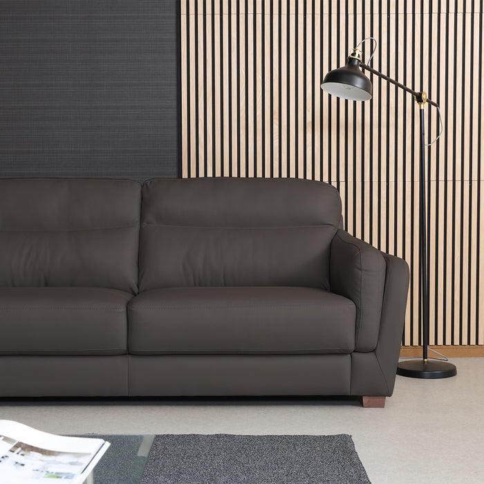 ダークブラウン